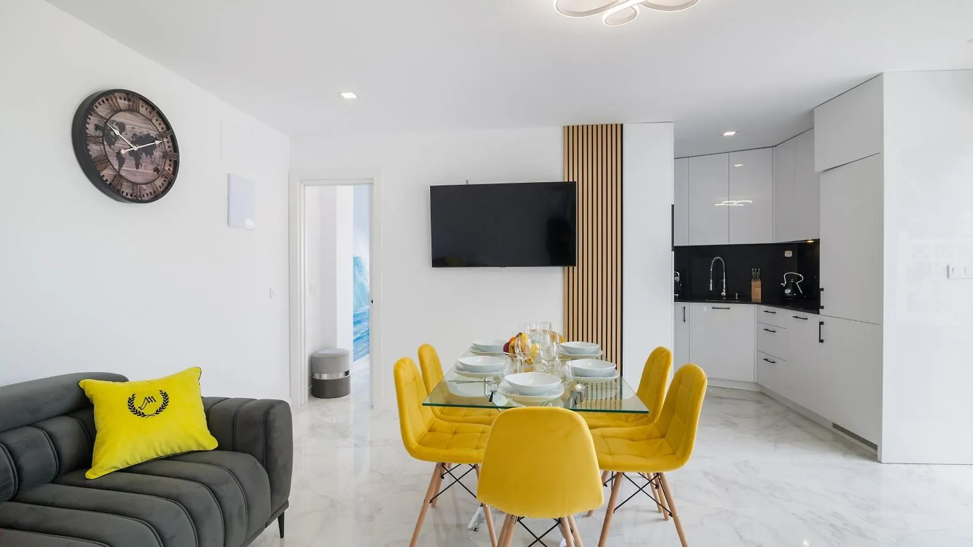 Ponderosa Next To The Pool Apartments With Big Terraces Close To The Beach And Siam Park Playa Feñabe