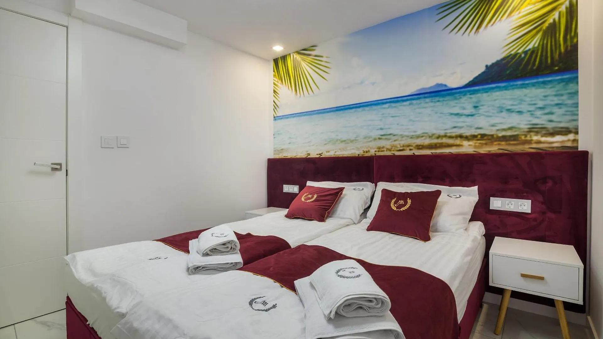 Ponderosa Next To The Pool Apartments With Big Terraces Close To The Beach And Siam Park Playa Feñabe